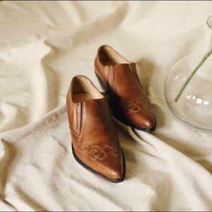 SOLD Cognac Guess Booties